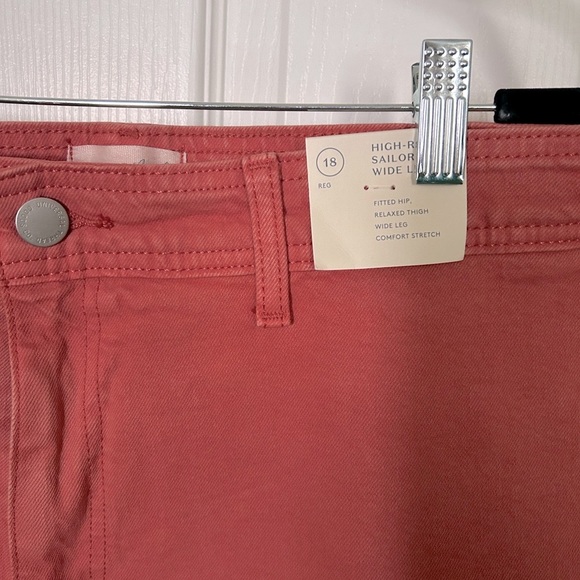 Women’s Sailor Pants - Picture 2 of 7